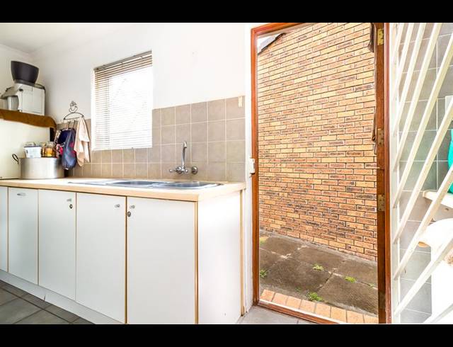 3 BEDROOM HOUSE FOR SALE IN VREDEKLOOF